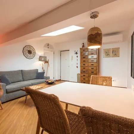 Quite And Lovely Attic - Paolo Sarpi 8 - Location דירה